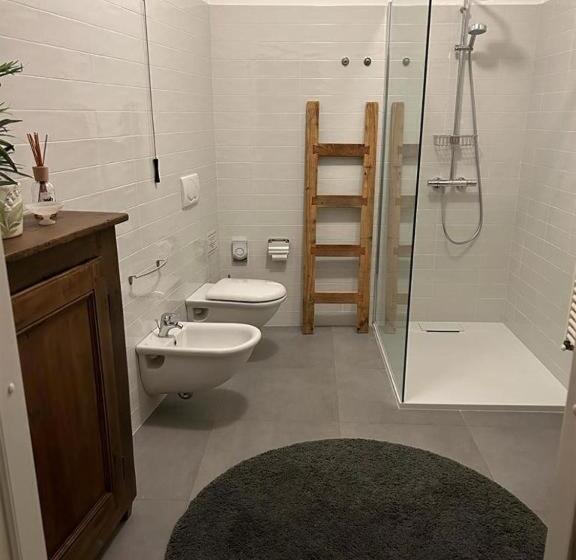 סוויטה משפחתית, La Casa Del Tiglio