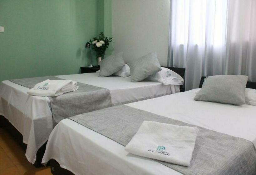 غرفه قياسيه سريرين مزدوجين, K12