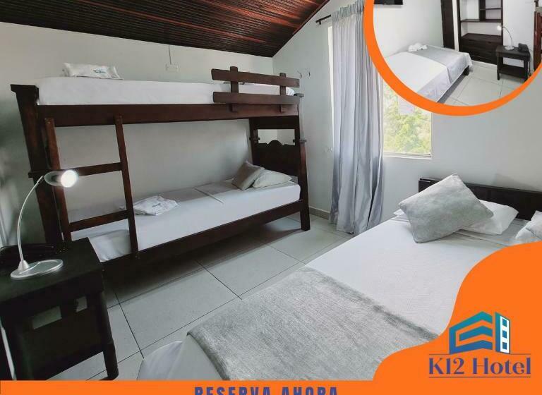 غرفة عائلية, K12