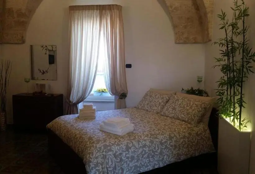 スタンダードルーム, B&b Del Corso