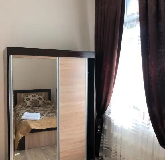 スタンダードシングルルーム, Saroy Guest House
