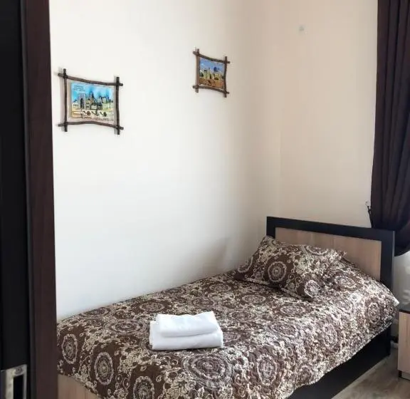 スタンダードシングルルーム, Saroy Guest House