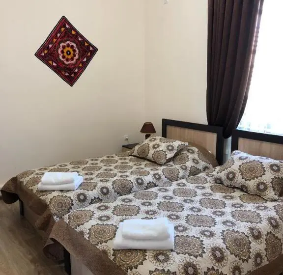スタンダードルーム, Saroy Guest House