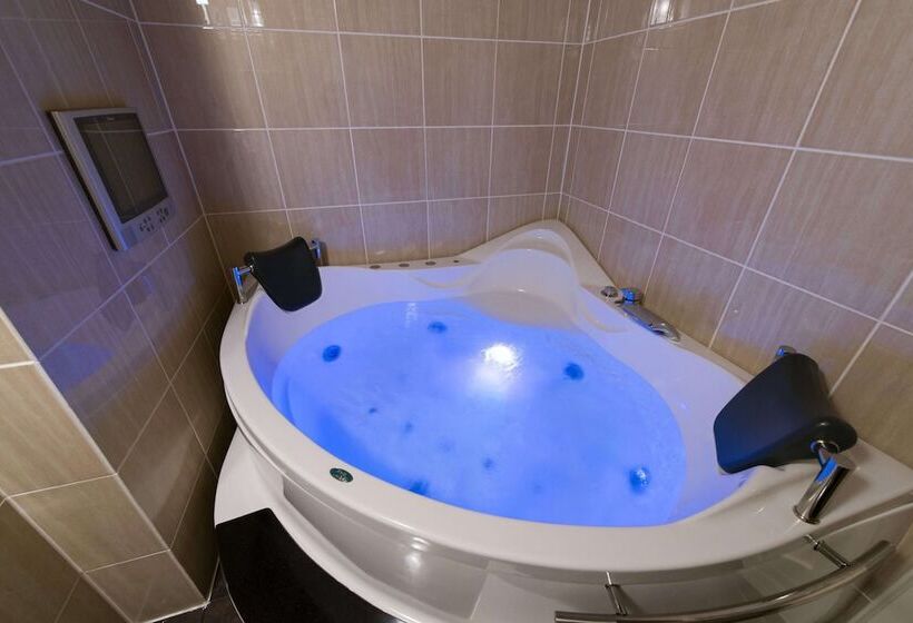 اتاق استاندارد, Aloalo