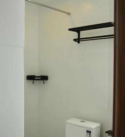 تختخواب در اتاق مشترک, Guilin Travel Light Hostel