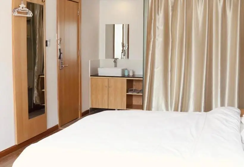 اتاق سوپریور, Guilin Travel Light Hostel