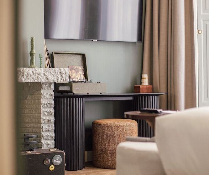 Номер Deluxe, Finch Boutique Hotel, Downtown