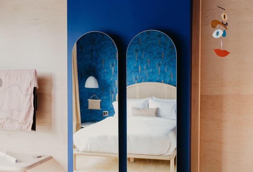 デラックスルーム, Dreamers By Dw