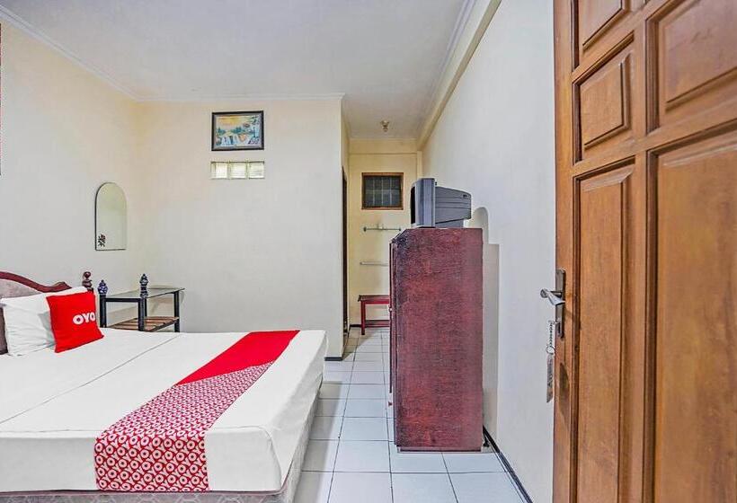 Deluxe Rum, Lie Mas Prigen Pasuruan Mitra Reddoorz