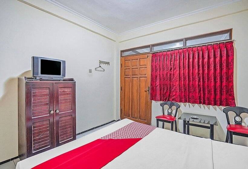 Deluxe Rum, Lie Mas Prigen Pasuruan Mitra Reddoorz