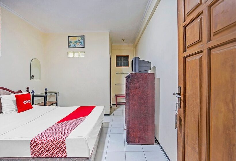 Deluxe Rum, Lie Mas Prigen Pasuruan Mitra Reddoorz