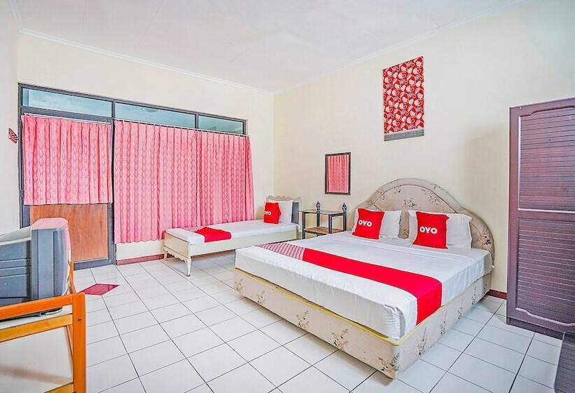 סוויטה משפחתית, Lie Mas Prigen Pasuruan Mitra Reddoorz