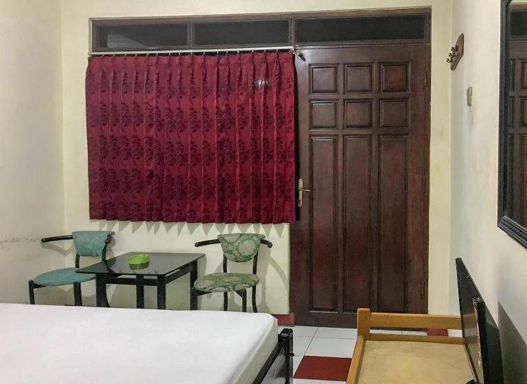 Standardrum, Lie Mas Prigen Pasuruan Mitra Reddoorz