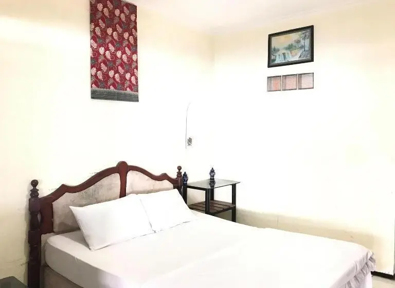 Standard-huone, Lie Mas Prigen Pasuruan Mitra Reddoorz