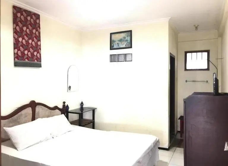 Standard-huone, Lie Mas Prigen Pasuruan Mitra Reddoorz