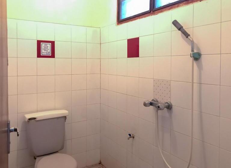 סוויטה משפחתית, Lie Mas Prigen Pasuruan Mitra Reddoorz