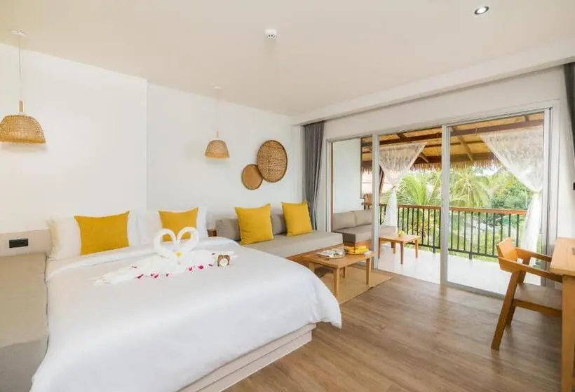 片側に海が見えるデラックスルーム, Princess Paradise Koh Phangan