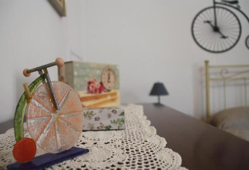 Standard-huone, Gaeta Via Indipendenza