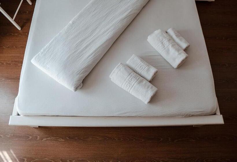 スタンダードルーム, Pensiunea Petru