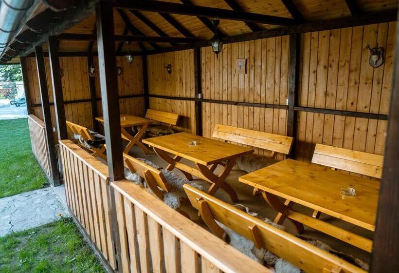 １ベッドルームハウス, Pensiunea Petru