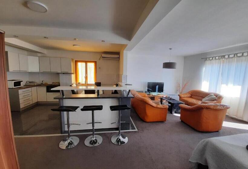 Апартаменты 3 Спальни, Miido Apartments