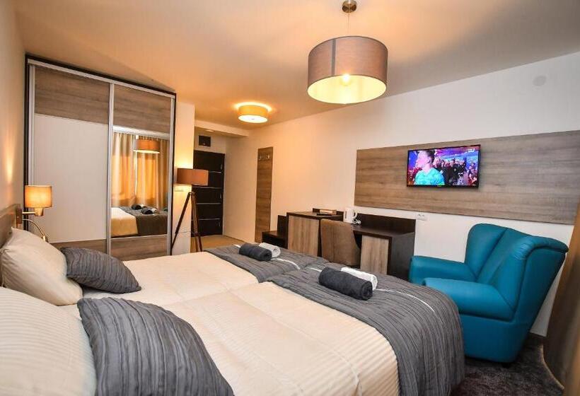 Номер Deluxe Вид на Город, Miido Apartments