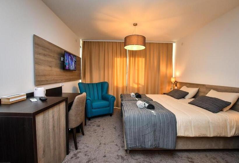 Номер Deluxe Вид на Город, Miido Apartments