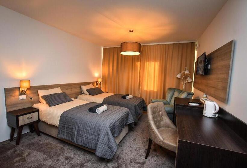 اتاق لوکس با چشم‌انداز شهر, Miido Apartments