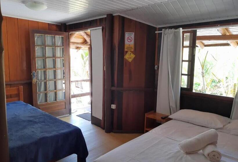 수피리어 트리플 룸, Pousada Halliny Do Rosa