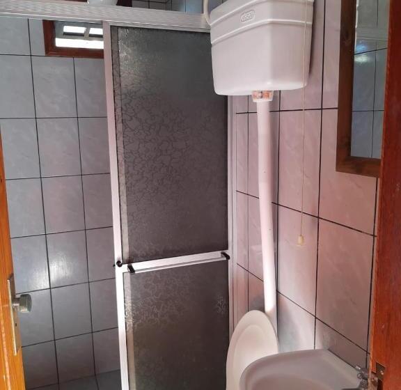 غرفة قياسية ثلاثية, Pousada Halliny Do Rosa