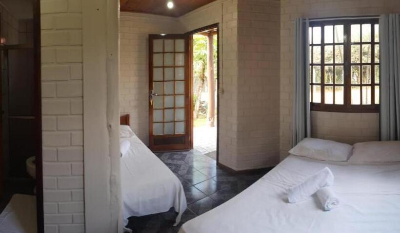 스탠다드 트리플 룸, Pousada Halliny Do Rosa