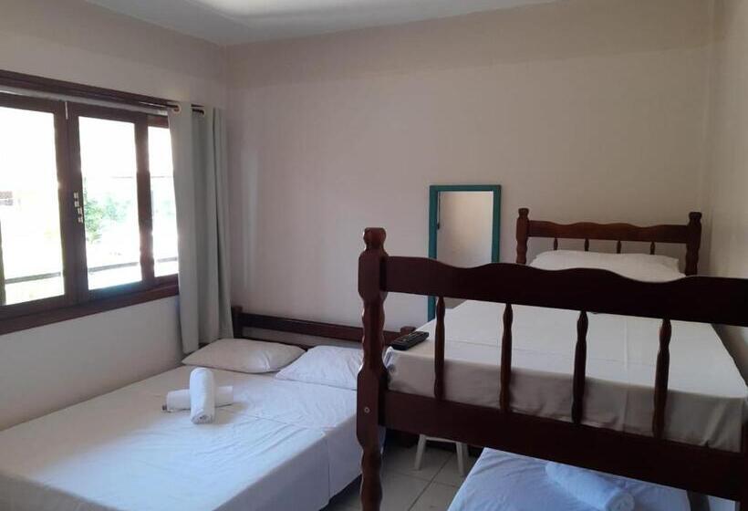 غرفة قياسية رباعية, Pousada Halliny Do Rosa