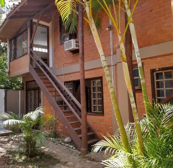 غرفة عائلية, Pousada Halliny Do Rosa