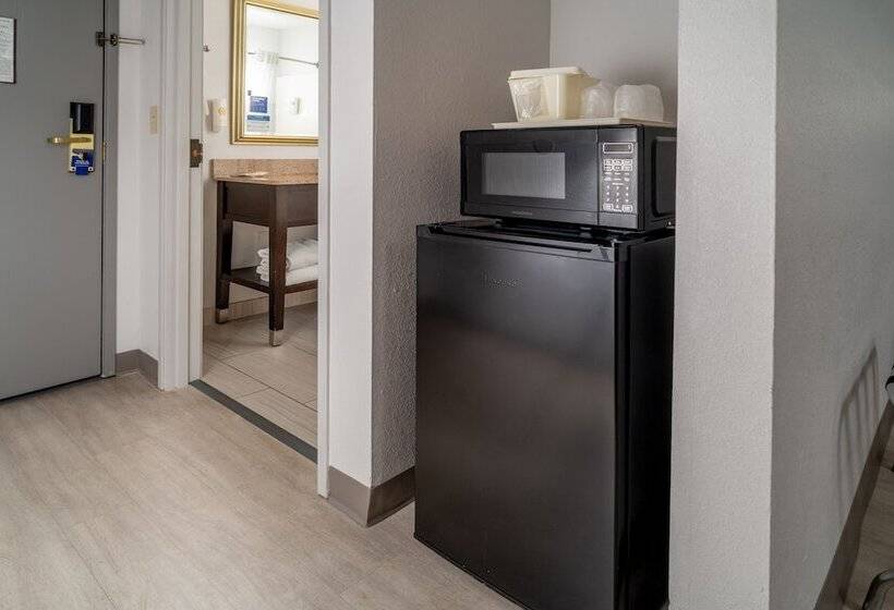 스위트, Comfort Suites Prestonsburg West