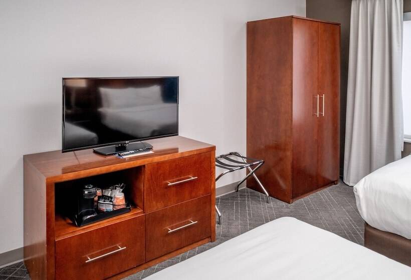 סוויטה, Comfort Suites Prestonsburg West