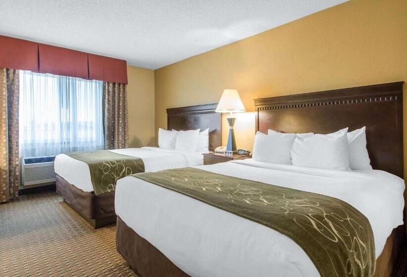Люкс с гидромассажем, Comfort Suites Wisconsin Dells Area