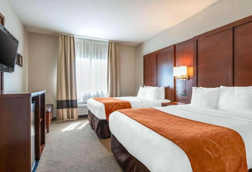 جناح, Comfort Suites Yakima