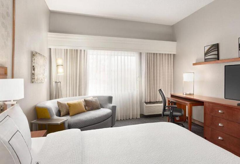 带大床的套房, Courtyard Tupelo