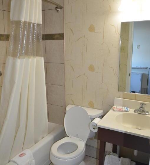 Номер Стандарт, Red Carpet Inn & Suites Ebensburg