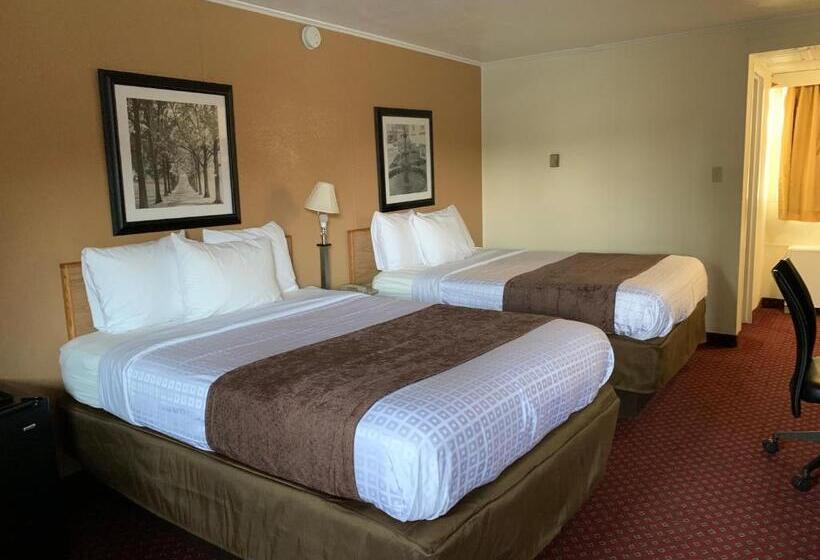 Номер Стандарт, Red Carpet Inn & Suites Ebensburg