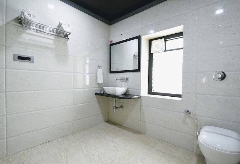 豪华房间, Agroha