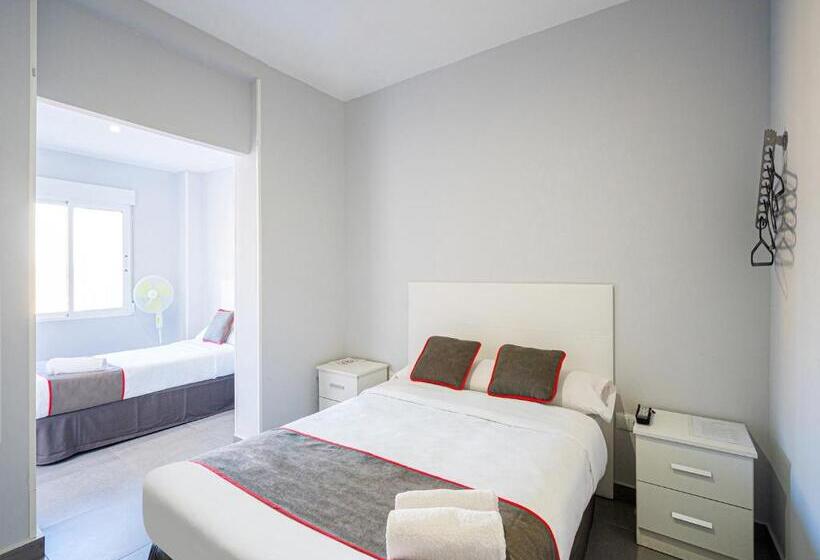 스탠다드 트리플 룸, Hostal Jireh