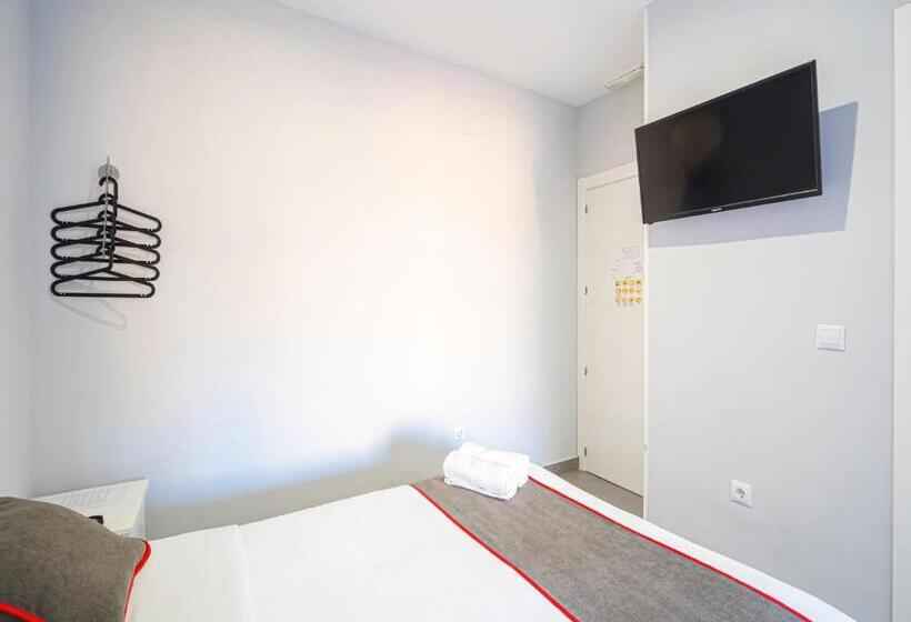 스탠다드 트리플 룸, Hostal Jireh