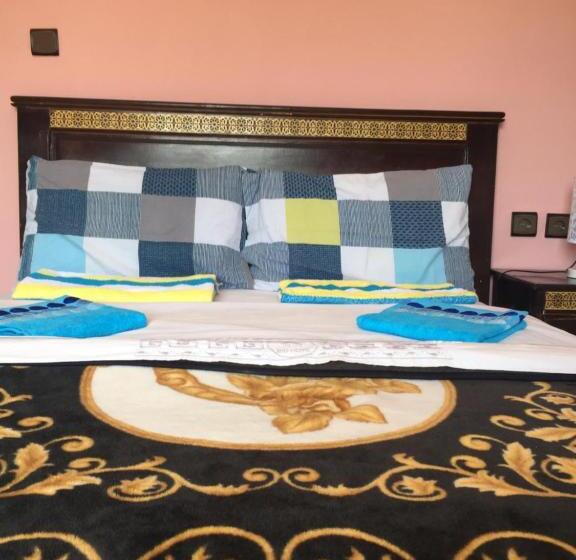 اتاق استاندارد با چشمانداز باغ, Tanja Lucia Hostel