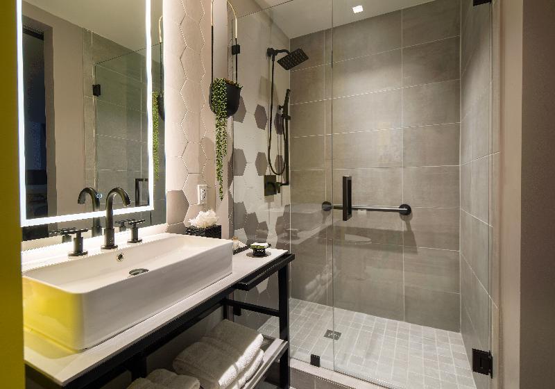 스탠다드 룸 킹사이즈 침대, Indigo Miami Brickell By Ihg
