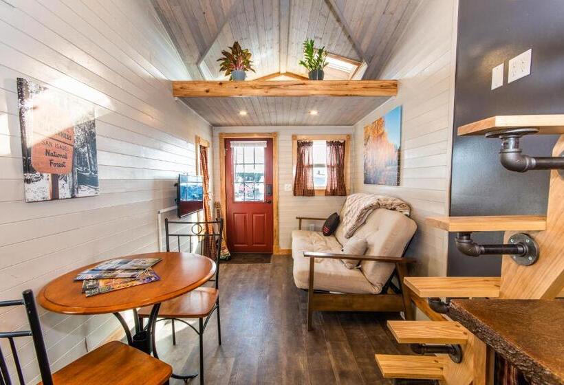 منزل غرفة نوم واحدة, Tiny House Leadville
