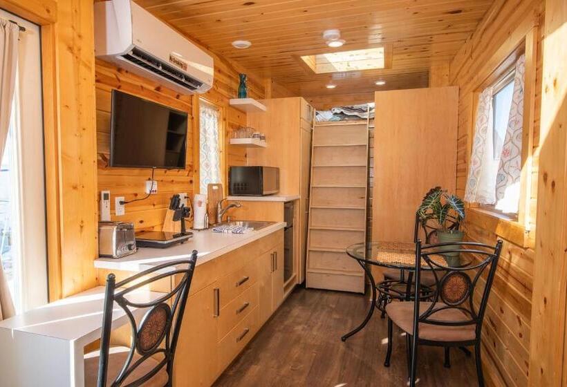 غرفة قياسية, Tiny House Leadville
