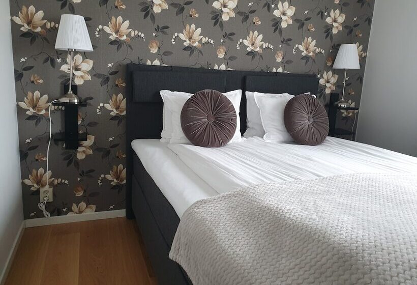 Номер Стандарт, Smålandsstenar Hotell