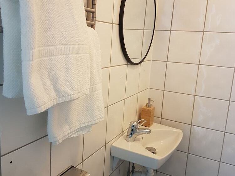 Номер Стандарт Индивидуальный, Smålandsstenar Hotell