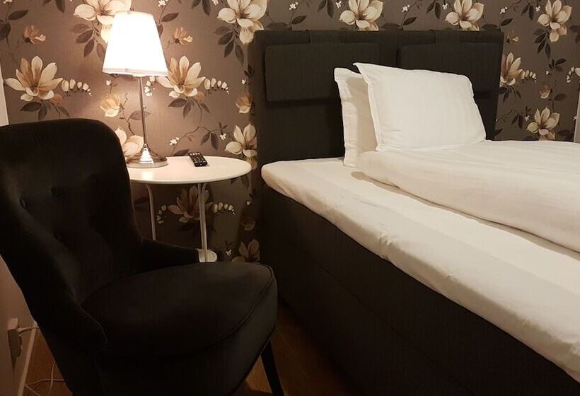 Номер Стандарт Индивидуальный, Smålandsstenar Hotell